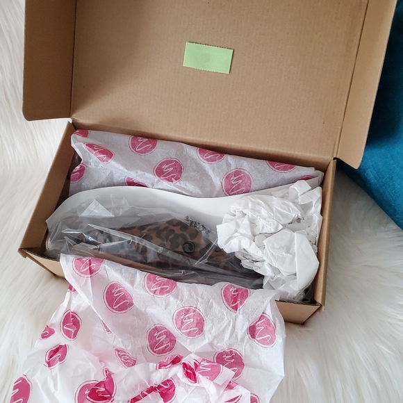 NEW Matisse Zip-It Dark Brown Leopard Mules - Picture 9 of 10